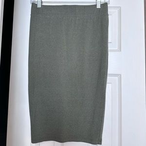 Hardly worn Marine Layer stretch pencil skirt.